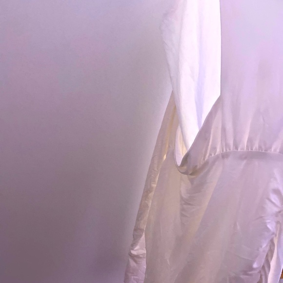 Elegant backless White Draped Dress - Picture 8 of 14